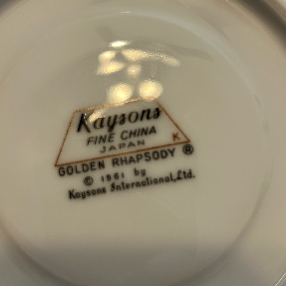 VINTAGE‎ 1961 KAYSONS FINE CHINA GOLDEN RHAPSODY SAUCER CREAM W/GOLD LEAVES/TRIM - Picture 3 of 5